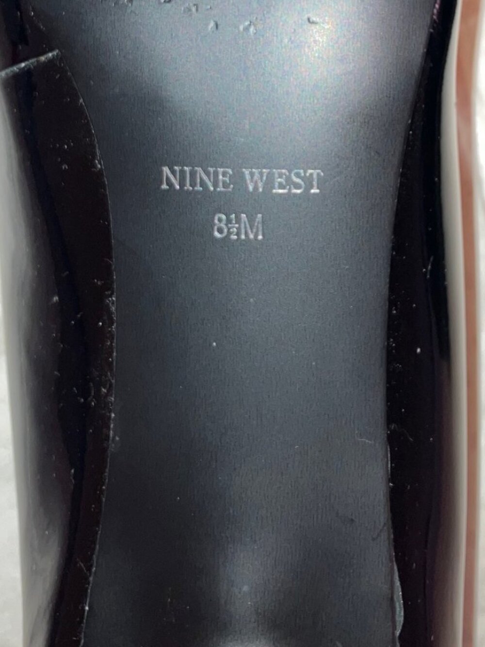Nine West Black Patent Leather kitten heel pumps - Picture 6 of 7